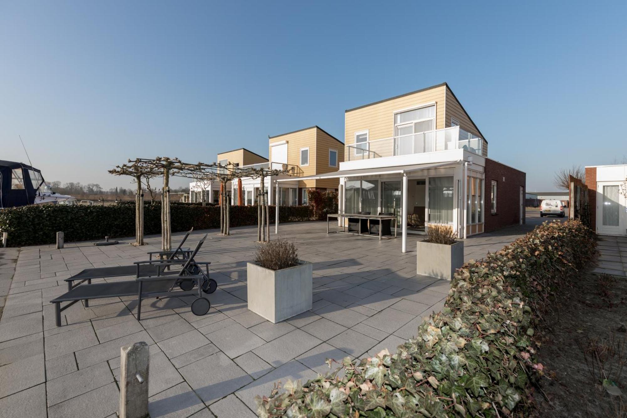 Nautic Rentals - Marinapark Oude-Tonge Exterior foto